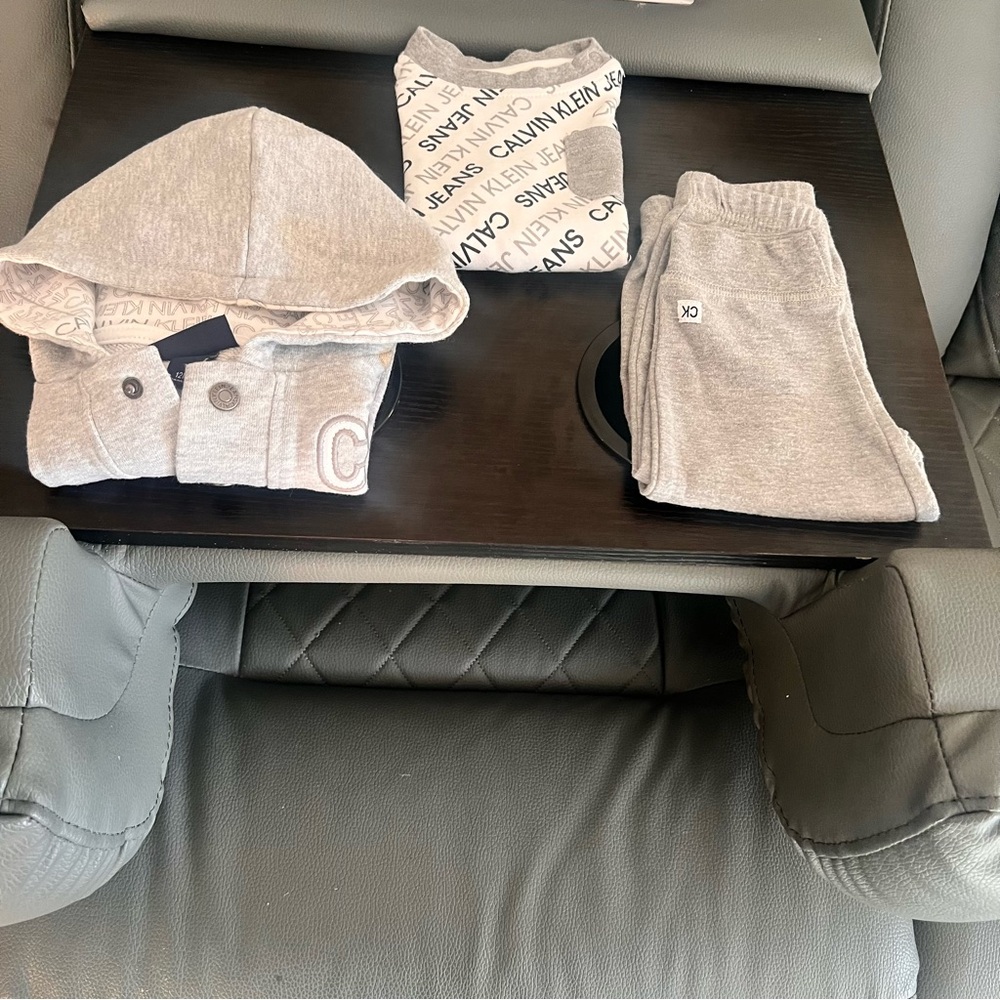 3 Pc. Calvin Klein Kids Set, hooded Jacket, long Pants and short sleeve top!!! 😍